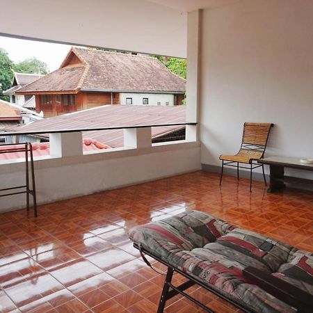 Manee Guesthouse And Record บ้านมานี Chiang Mai Buitenkant foto