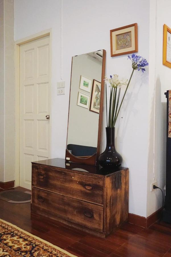 Manee Guesthouse And Record บ้านมานี Chiang Mai Buitenkant foto