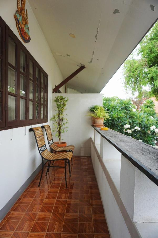 Manee Guesthouse And Record บ้านมานี Chiang Mai Buitenkant foto
