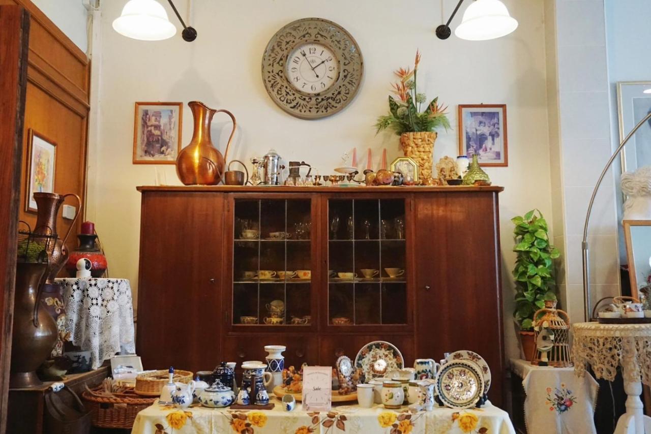Manee Guesthouse And Record บ้านมานี Chiang Mai Buitenkant foto