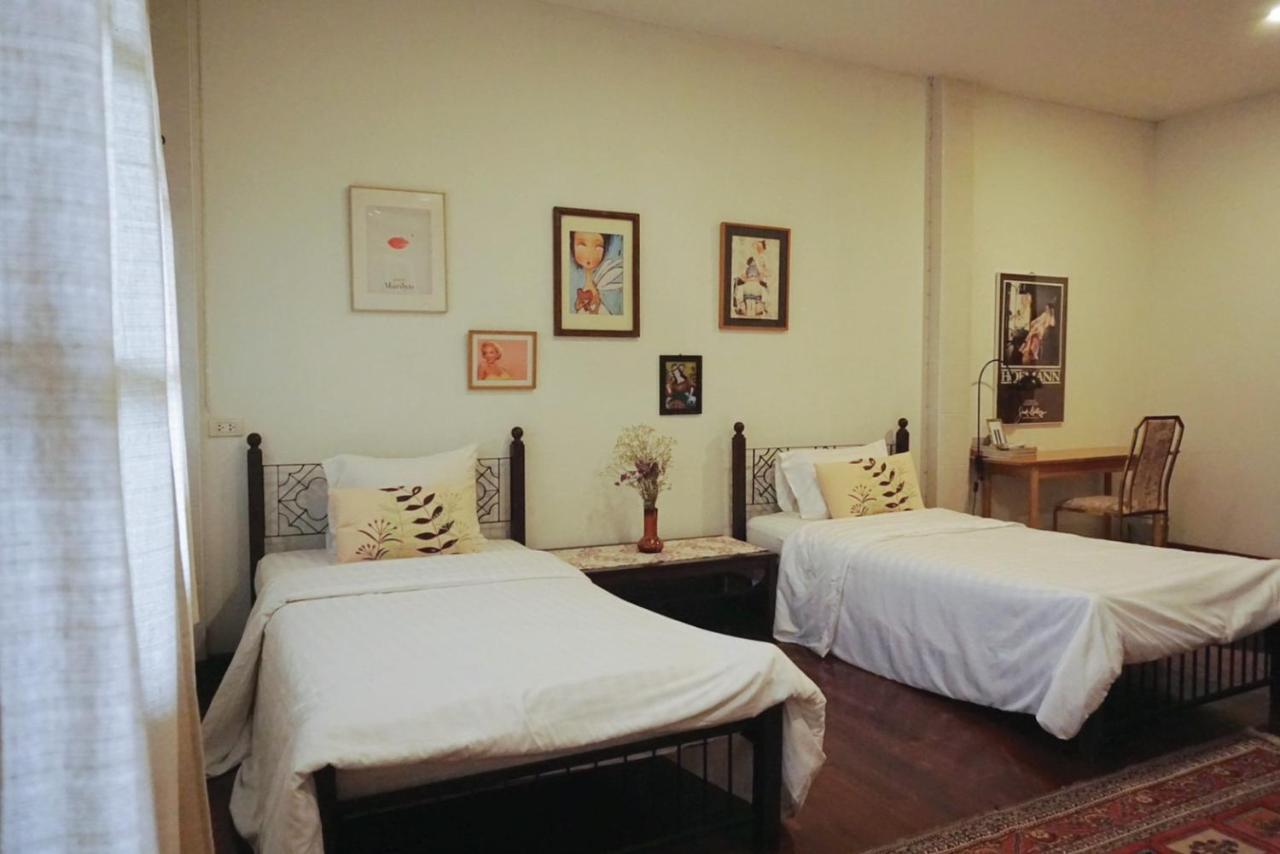 Manee Guesthouse And Record บ้านมานี Chiang Mai Buitenkant foto