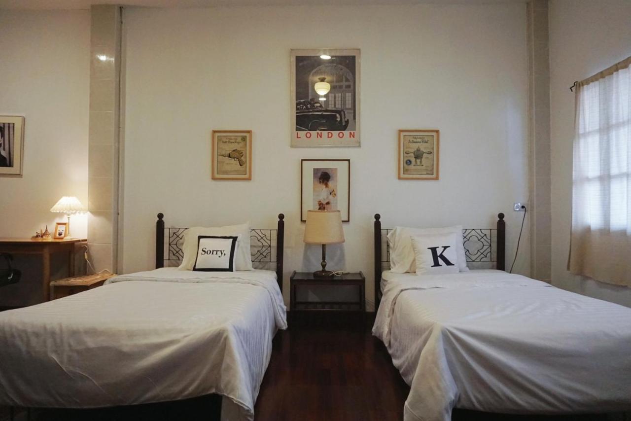 Manee Guesthouse And Record บ้านมานี Chiang Mai Buitenkant foto